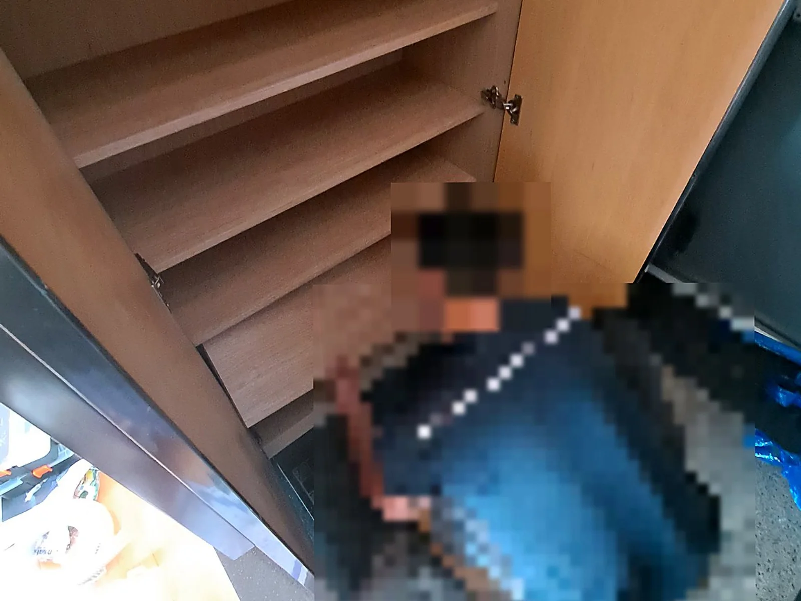 경기광주 아파트 신발장 리폼 회전신발장 뜯고 나무 선반 제작, 신발 더 들어가게 1시간 작업 중
